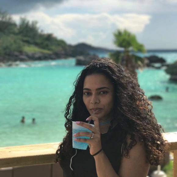 Meet your Posher, Melissa - Picture 1 of 1